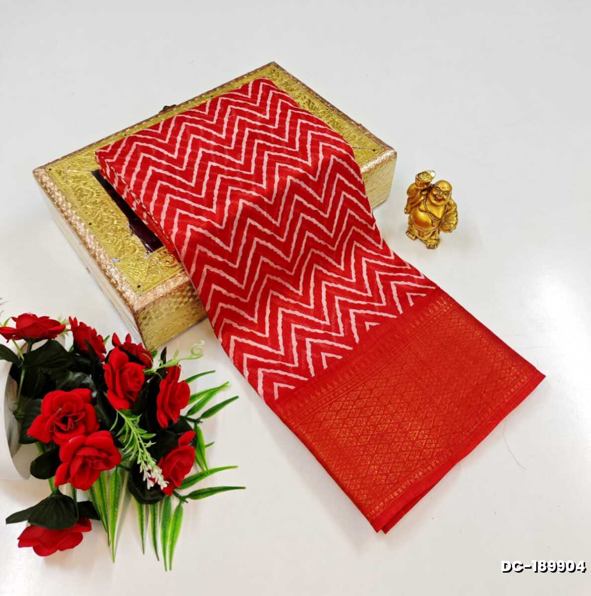 Fancy Print Soft Cotton Saree with Dual Contrast Border Design